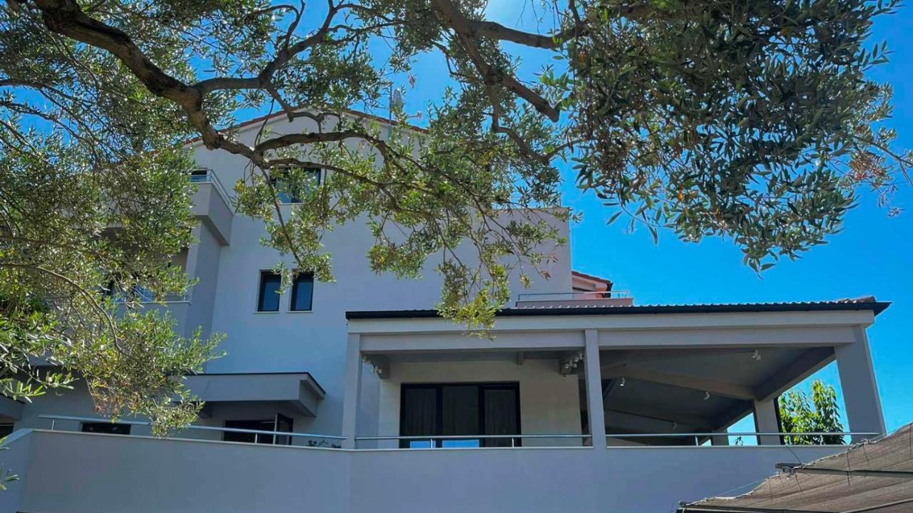 Memori Bed&Breakfast Раб Екстериор снимка